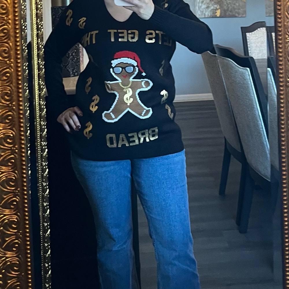 Black and Gold Graphic Women's Sweater
